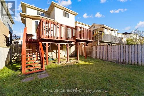 27 Hollyridge Crescent, Kitchener, ON - Outdoor