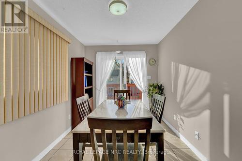 27 Hollyridge Crescent, Kitchener, ON - Indoor Photo Showing Dining Room