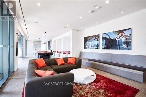 712 - 159 Dundas Street N, Toronto, ON - Indoor Photo Showing Living Room