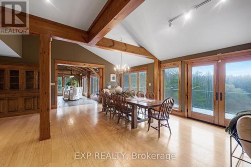 18340 Bathurst Street, King, ON - Indoor Photo Showing Dining Room