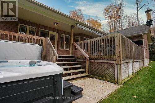 5 Northwood Court, Oro-Medonte, ON - Outdoor With Deck Patio Veranda