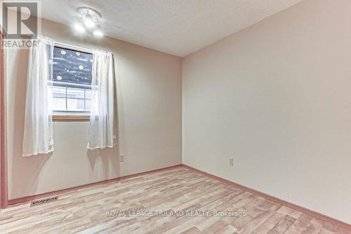 7 Ripley Lane, St. Thomas, ON - Indoor Photo Showing Other Room