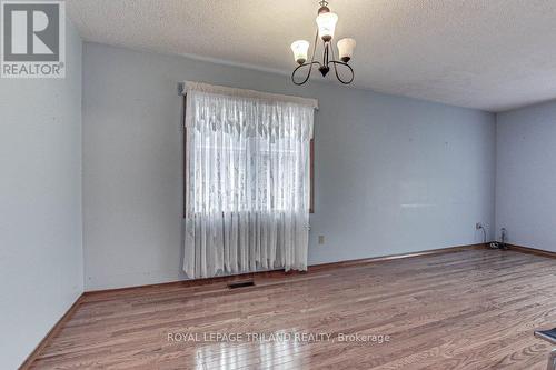 7 Ripley Lane, St. Thomas, ON - Indoor Photo Showing Other Room