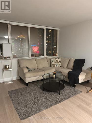 1903 - 350 Webb Drive, Mississauga, ON - Indoor Photo Showing Living Room