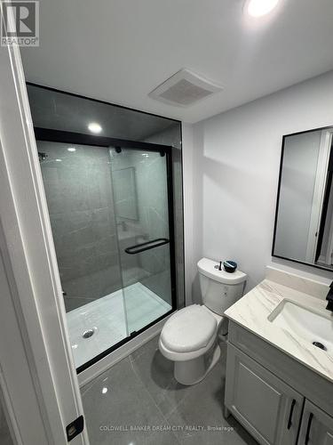 25 Earlsbridge Boulevard W, Brampton, ON - Indoor Photo Showing Bathroom