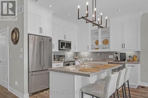 40 - 180 Port Robinson Road, Pelham (662 - Fonthill), ON - Indoor Photo Showing Kitchen With Upgraded Kitchen