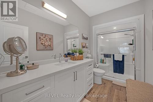 40 - 180 Port Robinson Road, Pelham (662 - Fonthill), ON - Indoor Photo Showing Bathroom