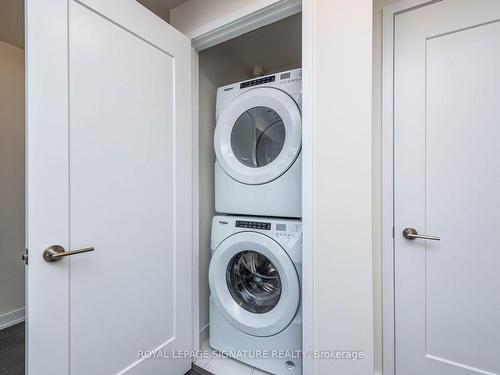 5306-28 Freeland St, Toronto, ON - Indoor Photo Showing Laundry Room