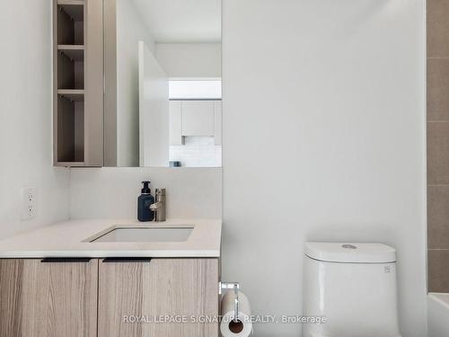 2315-55 Mercer St, Toronto, ON - Indoor Photo Showing Bathroom