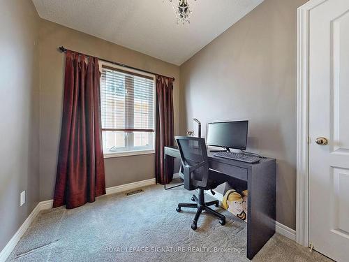 38 Angelica Ave, Richmond Hill, ON - Indoor Photo Showing Office