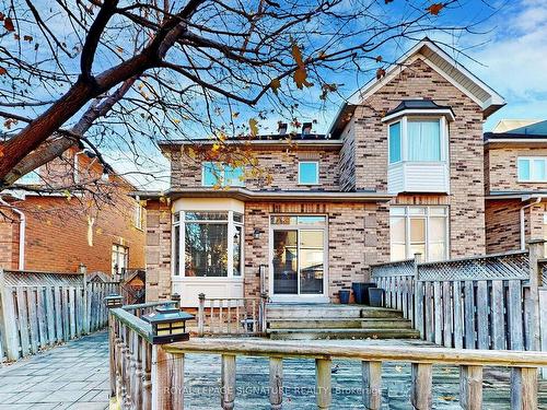 38 Angelica Ave, Richmond Hill, ON - Outdoor