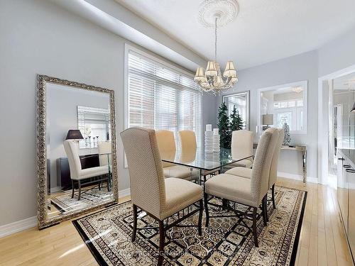 38 Angelica Ave, Richmond Hill, ON - Indoor Photo Showing Dining Room