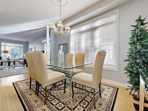 38 Angelica Ave, Richmond Hill, ON - Indoor Photo Showing Dining Room