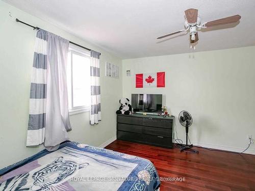 7615 Netherwood Rd, Mississauga, ON - Indoor Photo Showing Bedroom