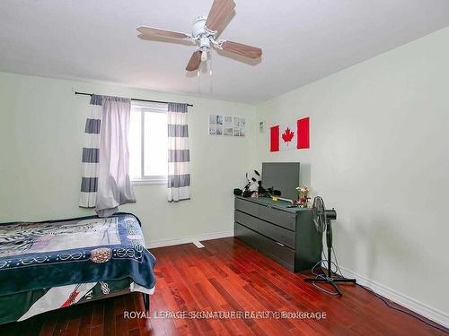 7615 Netherwood Rd, Mississauga, ON - Indoor Photo Showing Bedroom