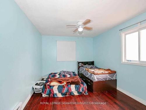 7615 Netherwood Rd, Mississauga, ON - Indoor Photo Showing Bedroom