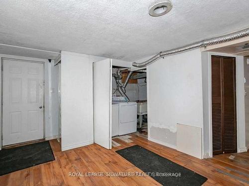 7615 Netherwood Rd, Mississauga, ON - Indoor Photo Showing Other Room