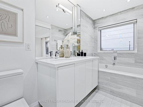 404 Horner Ave, Toronto, ON - Indoor Photo Showing Bathroom