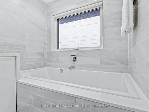 404 Horner Ave, Toronto, ON - Indoor Photo Showing Bathroom