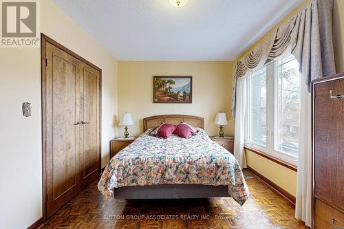 216 Wallace Avenue, Toronto, ON - Indoor Photo Showing Bedroom