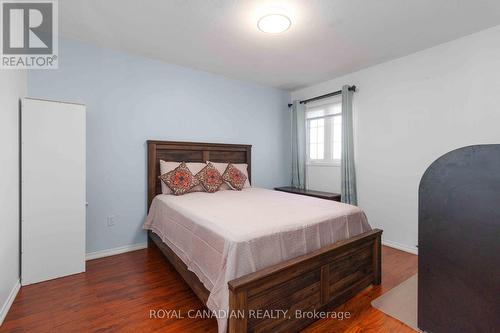 7174 Frontier Ridge S, Mississauga, ON - Indoor Photo Showing Bedroom