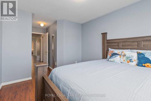 7174 Frontier Ridge S, Mississauga, ON - Indoor Photo Showing Bedroom