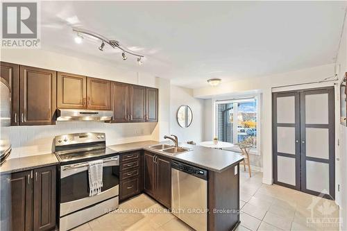 792 Lakeridge Drive, Ottawa, ON - Indoor Photo Showing Kitchen With Stainless Steel Kitchen With Double Sink