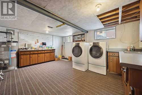 949 Dagan Drive, Sarnia, ON - Indoor Photo Showing Laundry Room