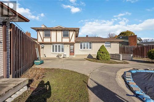 949 Dagan Drive, Sarnia, ON - Outdoor