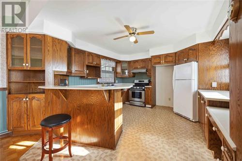 949 Dagan Drive, Sarnia, ON - Indoor Photo Showing Kitchen