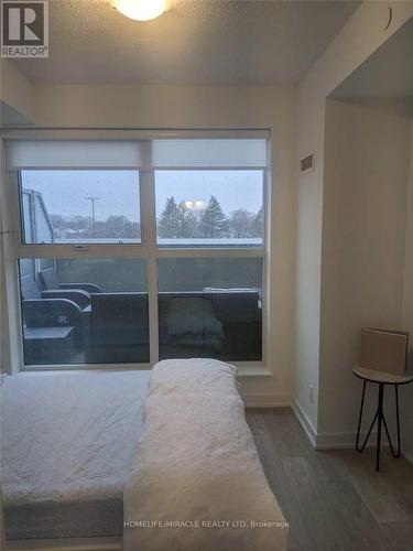 425 - 251 Manitoba Street, Toronto, ON - Indoor Photo Showing Bedroom