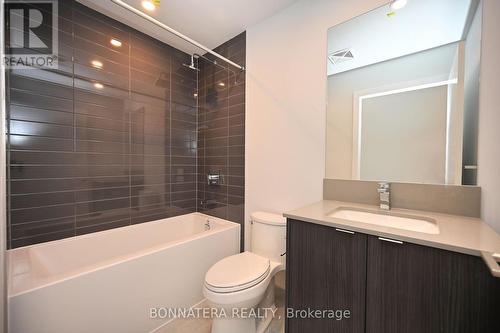 1703 - 4130 Parkside Village Drive, Mississauga, ON - Indoor Photo Showing Bathroom