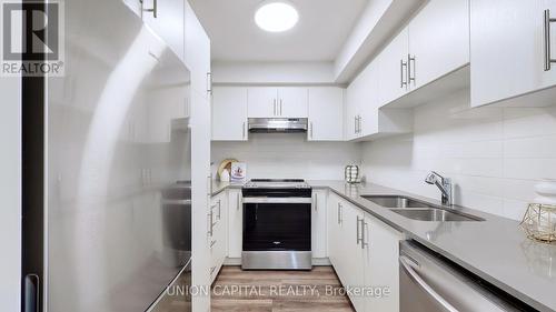 49 - 5 William Jackson Way, Toronto, ON - Indoor Photo Showing Kitchen With Double Sink With Upgraded Kitchen