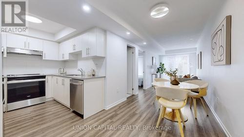 49 - 5 William Jackson Way, Toronto, ON - Indoor Photo Showing Kitchen