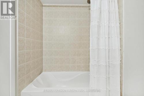 501 - 2464 Weston Road, Toronto, ON - Indoor Photo Showing Bathroom