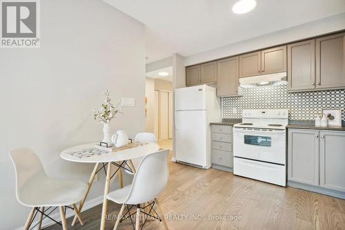 501 - 2464 Weston Road, Toronto, ON - Indoor Photo Showing Kitchen