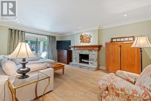 1404 Tecumseh Park Drive, Mississauga, ON - Indoor Photo Showing Living Room With Fireplace