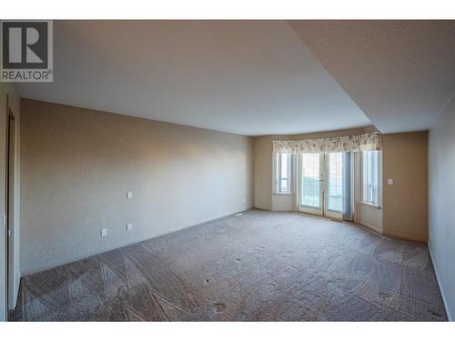 3948 Finnerty Road Unit# 114, Penticton, BC - Indoor Photo Showing Other Room