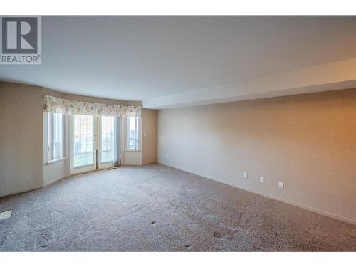 3948 Finnerty Road Unit# 114, Penticton, BC - Indoor Photo Showing Other Room