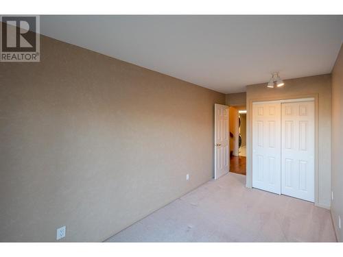 3948 Finnerty Road Unit# 114, Penticton, BC - Indoor Photo Showing Other Room