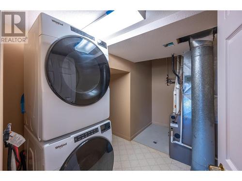 3948 Finnerty Road Unit# 114, Penticton, BC - Indoor Photo Showing Laundry Room