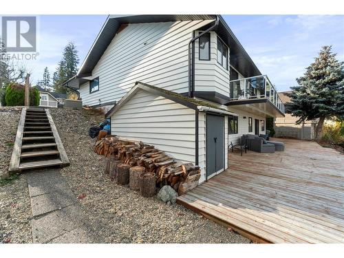 2605 Golf Course Drive, Blind Bay, BC - Outdoor With Exterior