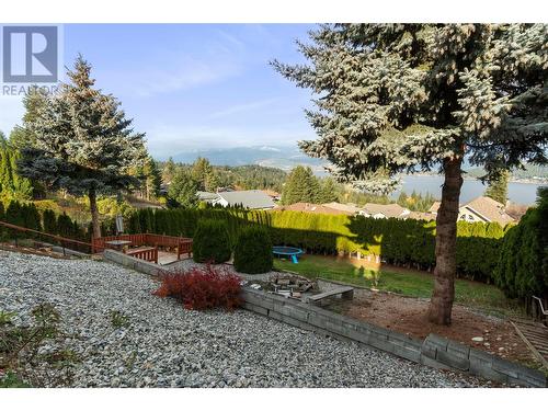 2605 Golf Course Drive, Blind Bay, BC - Outdoor