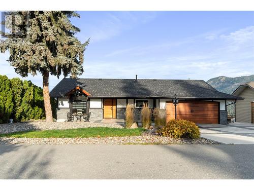 2605 Golf Course Drive, Blind Bay, BC - Outdoor