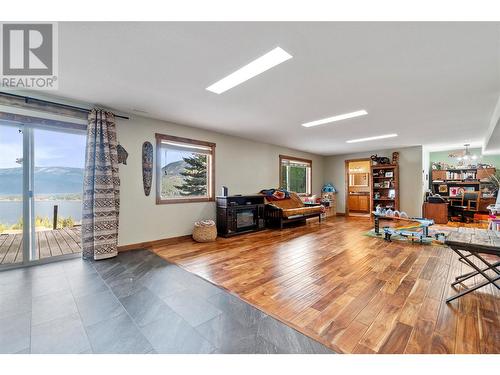 2605 Golf Course Drive, Blind Bay, BC - Indoor