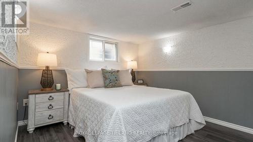 275 Ridout Street S, London, ON - Indoor Photo Showing Bedroom