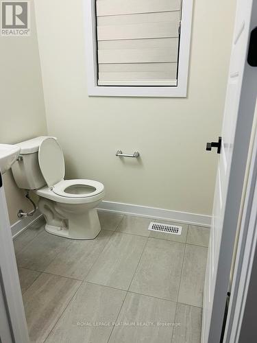 113 Stern Drive, Welland, ON - Indoor Photo Showing Bathroom