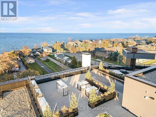 522 - 600 North Service Road W, Hamilton, ON - Outdoor With Body Of Water With View