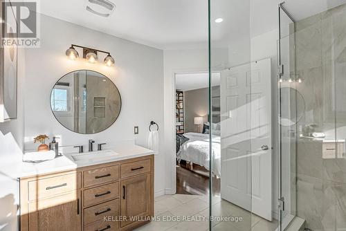 1806 Hobson Drive, Burlington, ON - Indoor Photo Showing Bathroom