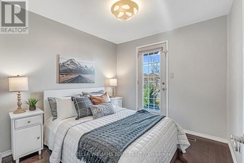 1806 Hobson Drive, Burlington, ON - Indoor Photo Showing Bedroom